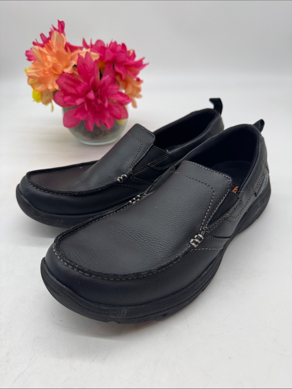 Skechers Men's Black Slip-On Leather-Look Casual Loafers Size 8 SKT10014G